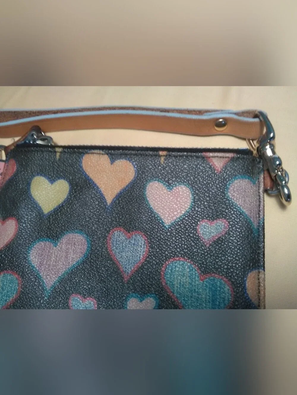 Dooney & Bourke stylish black